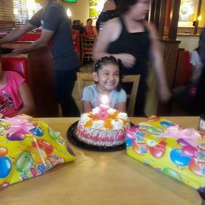 Meet your Posher, Adonay